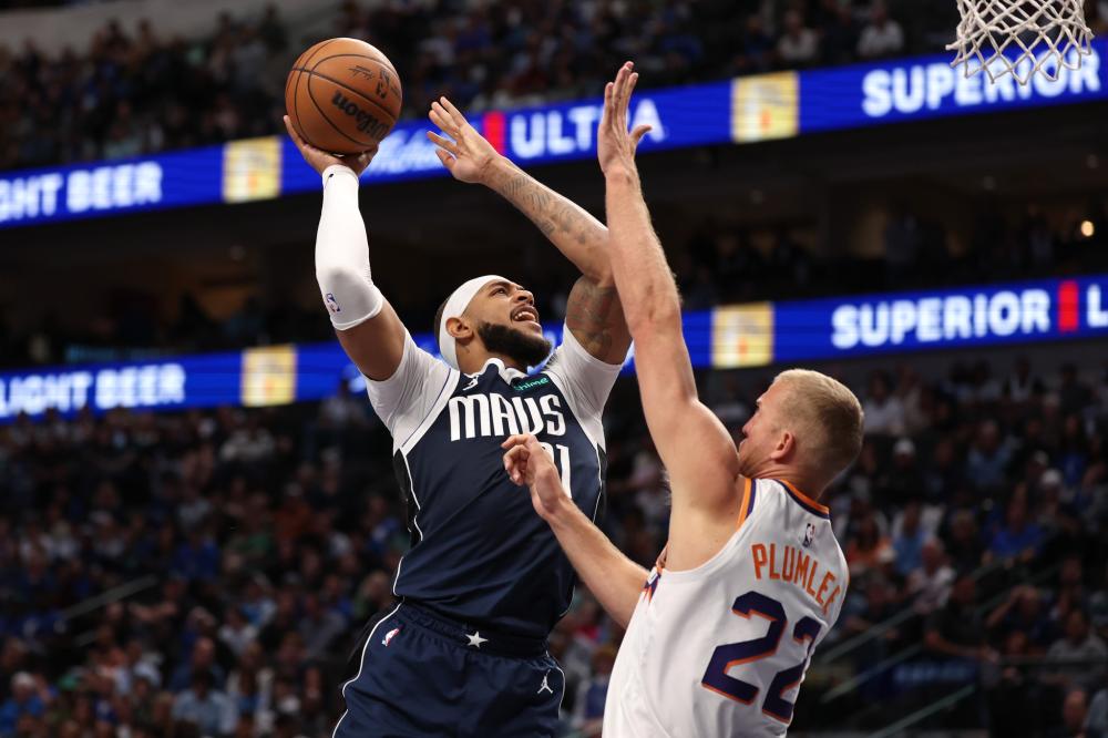 场均接近0 场均接近0